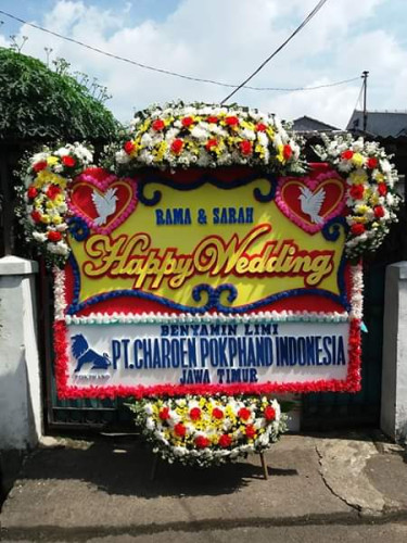 Karangan Bunga Pernikahan  di Pedurungan